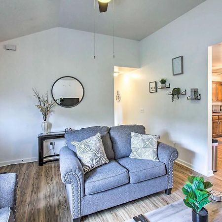 Villa Charming Springfield Escape With Furnished Deck Esterno foto