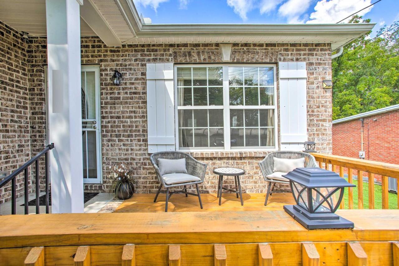 Villa Charming Springfield Escape With Furnished Deck Esterno foto
